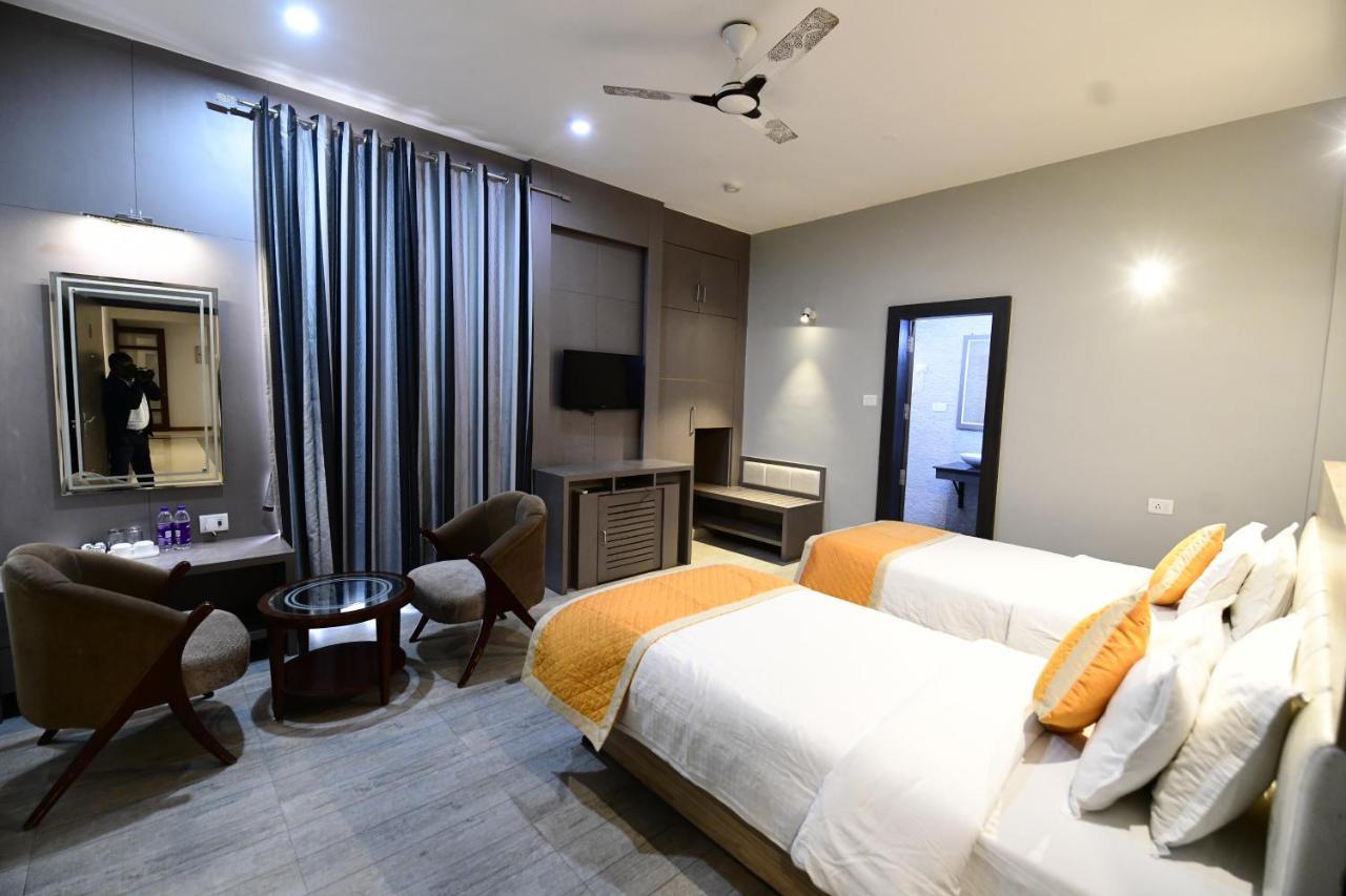Hotel Jataka Inn Bodh Gaya Exterior photo