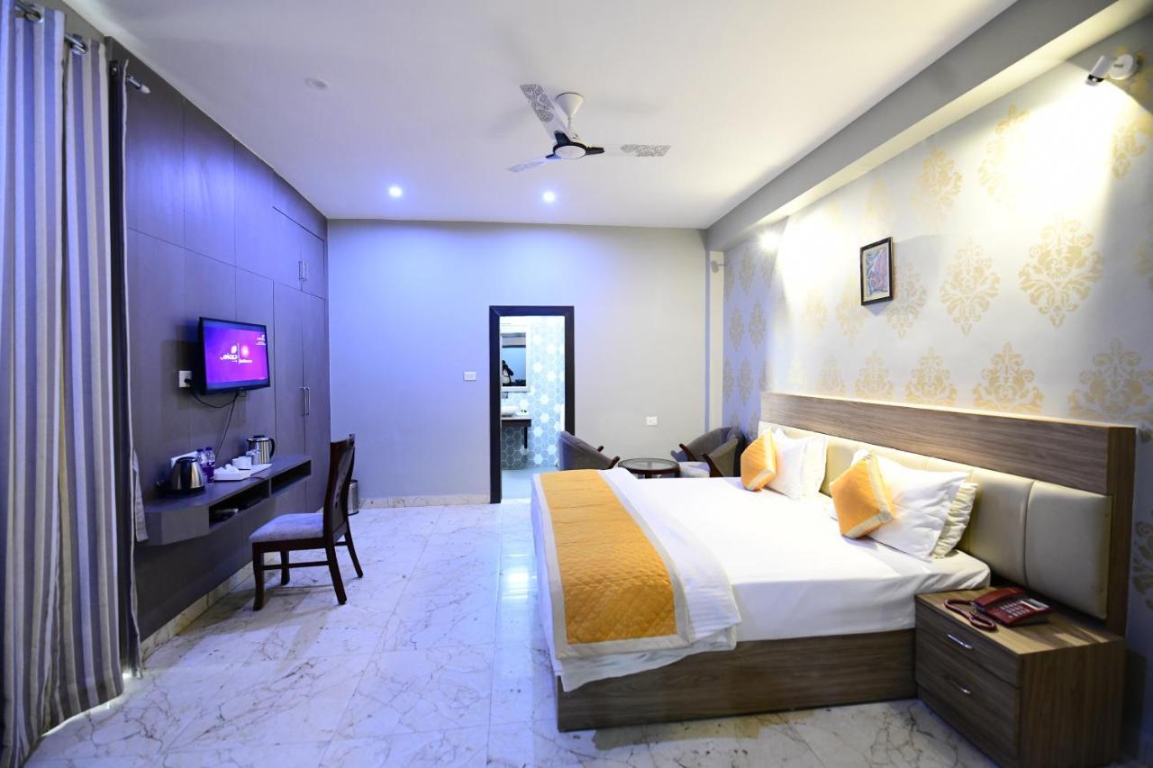 Hotel Jataka Inn Bodh Gaya Exterior photo