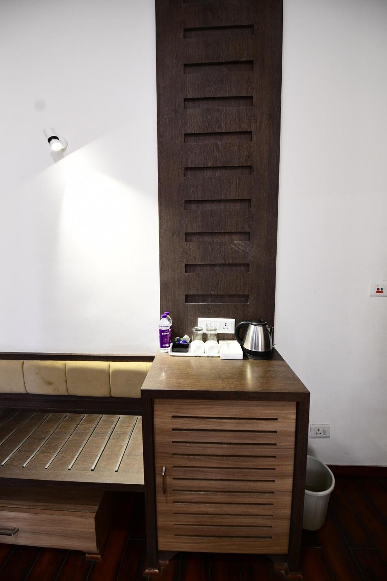 Hotel Jataka Inn Bodh Gaya Exterior photo