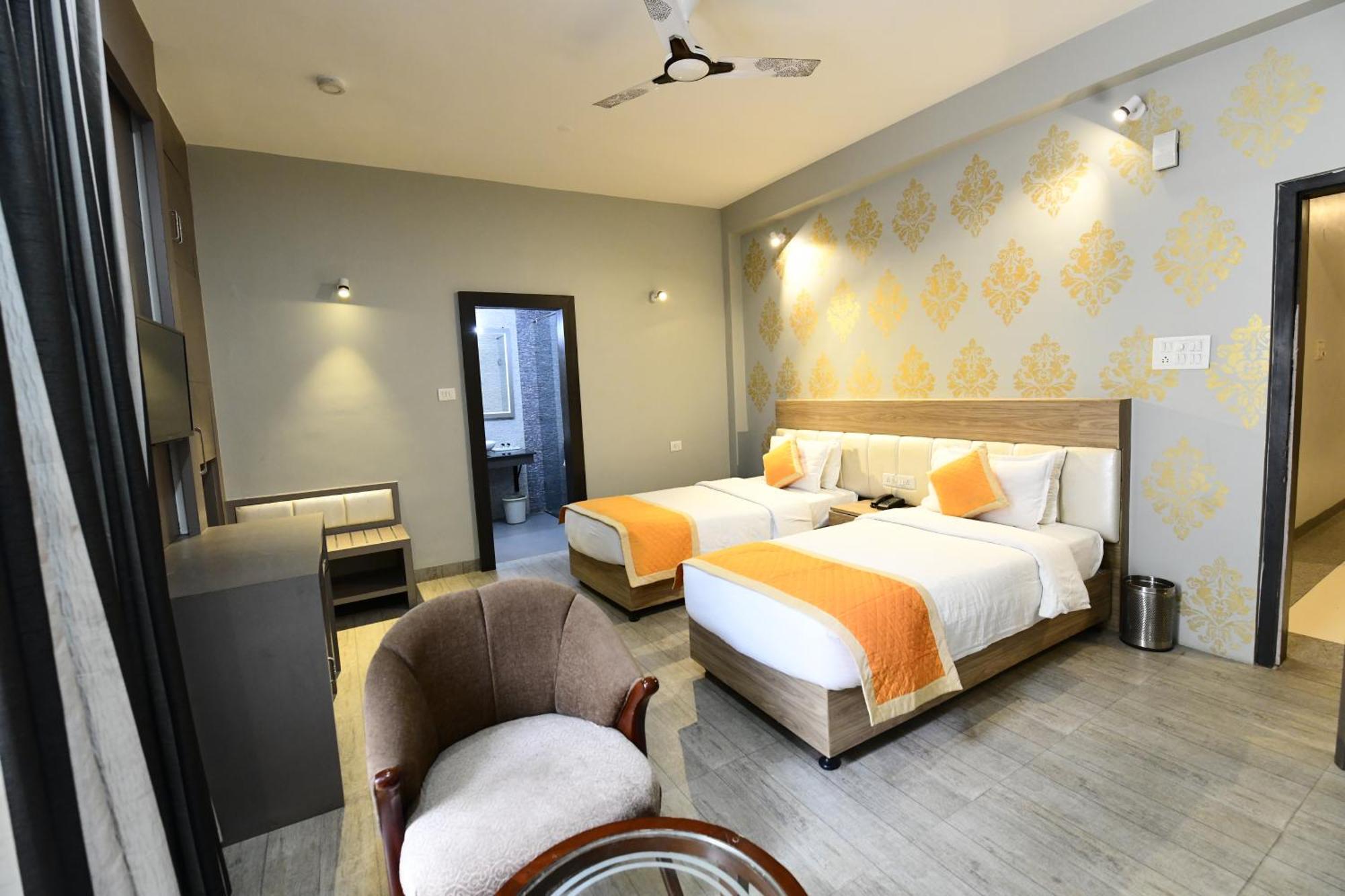 Hotel Jataka Inn Bodh Gaya Exterior photo